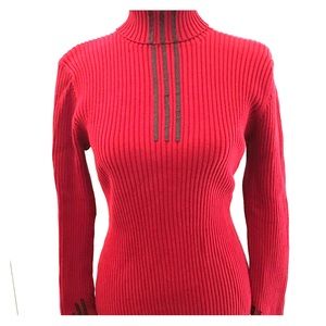 DLG Petite Turtleneck ❣️